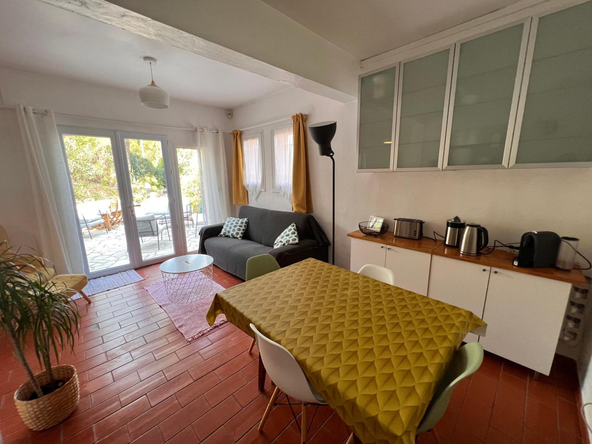 Simone, Appartement Maison, Quartier Calme, Grande Terrasse, Spa, Barbecue, 2 Chambres Fréjus 外观 照片