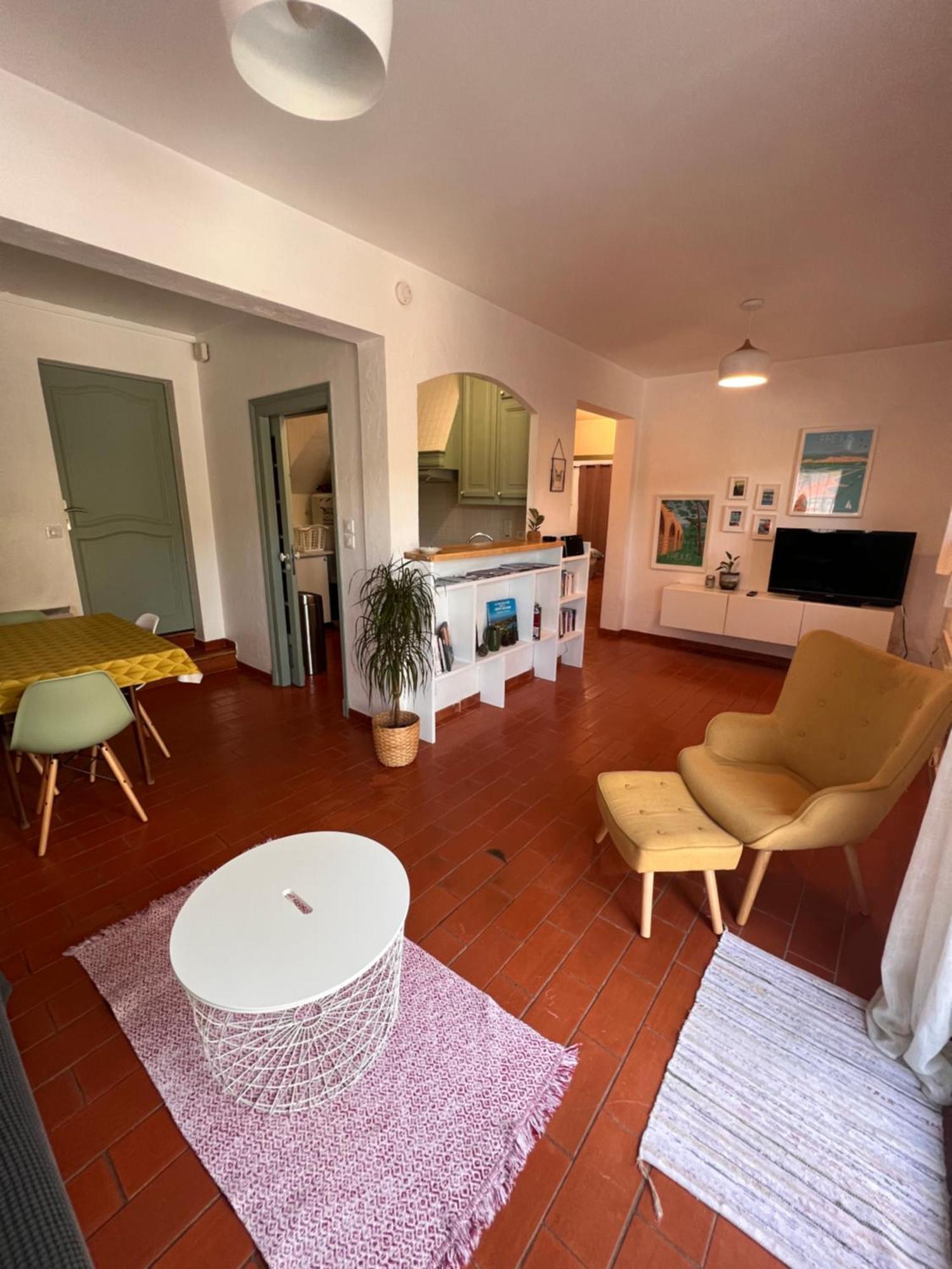 Simone, Appartement Maison, Quartier Calme, Grande Terrasse, Spa, Barbecue, 2 Chambres Fréjus 外观 照片